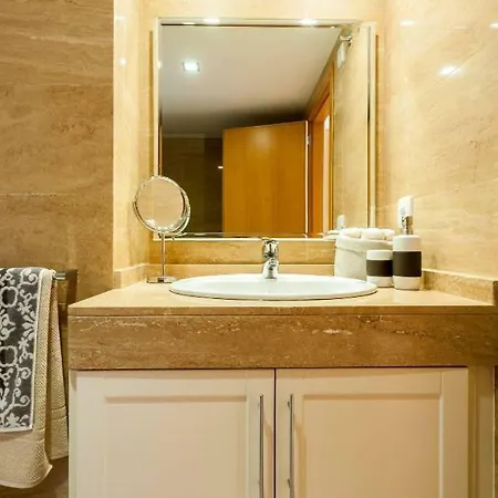 شقة En La Ciudad De Ciencias Y Cerca De La Playa *