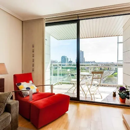 Appartement En La Ciudad De Ciencias Y Cerca De La Playa *