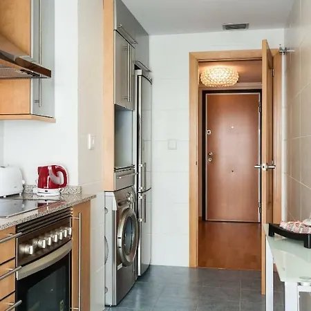 En La Ciudad De Ciencias Y Cerca De La Playa Appartement