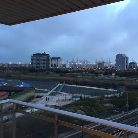 En La Ciudad De Ciencias Y Cerca De La Playa Daire *